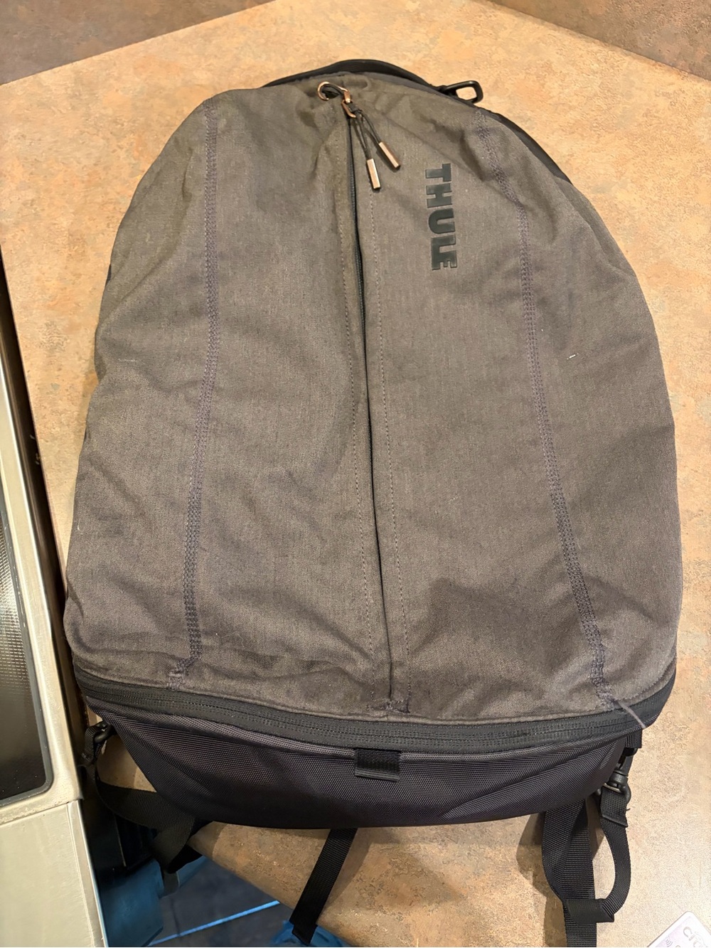 Thule Via 17L